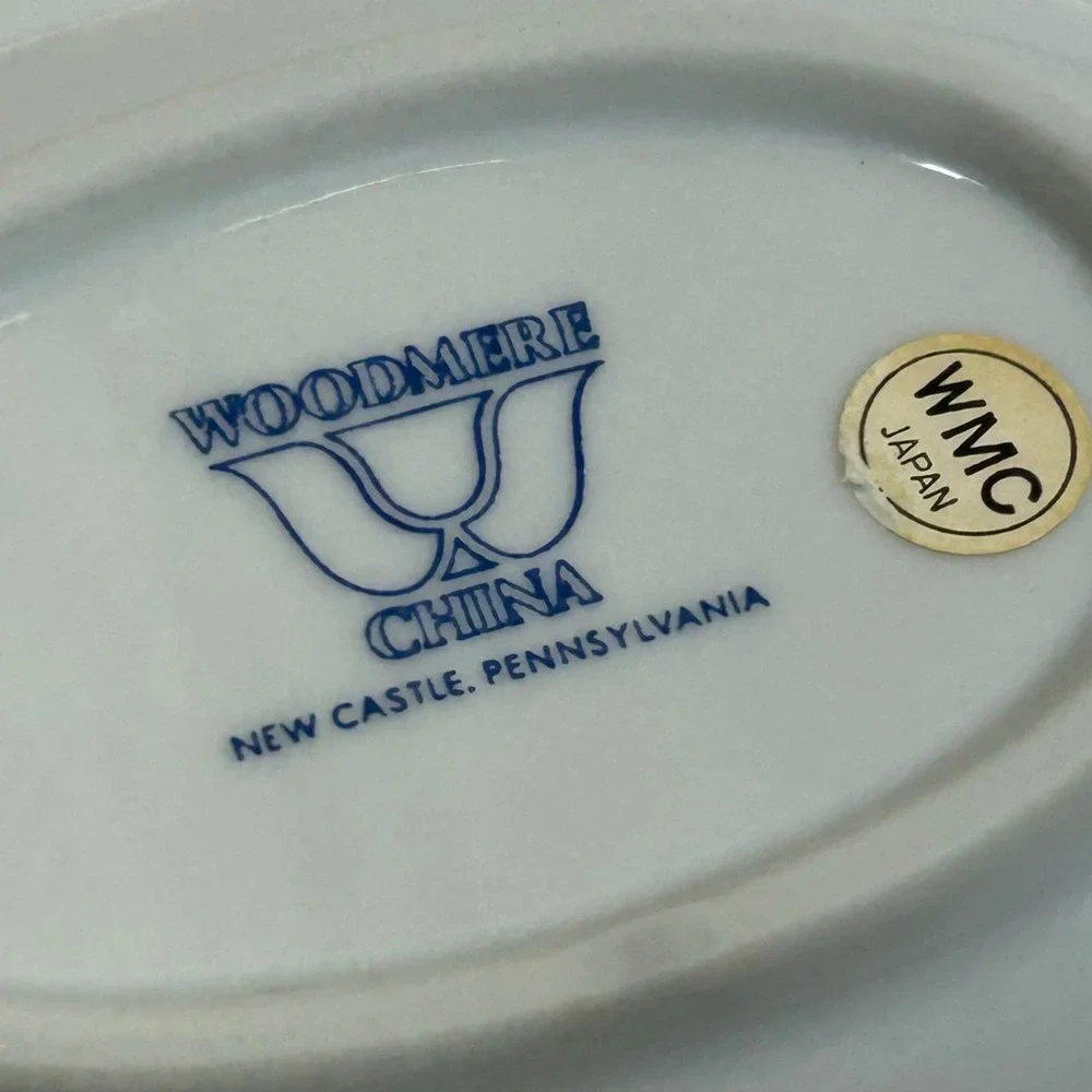 Vintage Eau de Gucci Woodmere China Porcelain Soap Dish Blue Floral Oval